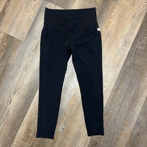 vuori daily pocket leggings large black